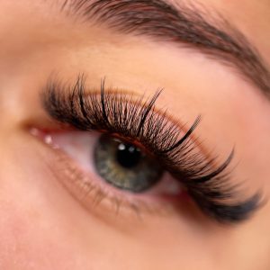 Wispy eyelash extensions Punta Gorda salon
